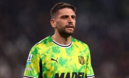 Rissa in Genoa Sassuolo Berardi ed Ellertsson espulsi cose successo 265x160