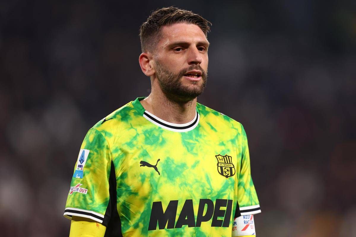 Rissa in Genoa-Sassuolo, Berardi ed Ellertsson espulsi: cos'è successo