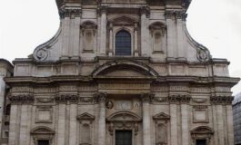 Roma cadono lastre impalcatura chiesa SantIgnazio ferita 16enne in gita 265x160