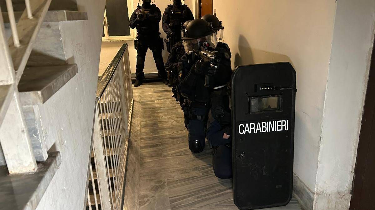 Roma, maxi blitz: 13 arresti, c'è anche ex banda Magliana Pernasetti