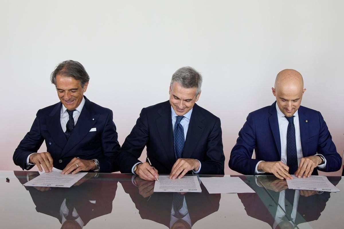 Salone Mobile, siglato accordo per rinnovamento e sviluppo filiera legno-arredo Marche
