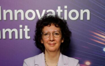 Salute Laura Borgna Santen Italy la visione come valore innovazione responsabilita e centralita della persona nelloftalmologia globale 364x230