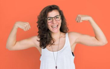 Salute donne piu competenti degli uomini nel gestirla usano meglio il fai da te e lIntelligenza artificiale 364x230