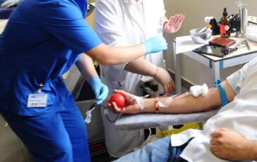 Sangue solo da donatori non vaccinati e boom di richieste e negli Usa scatta lalert 364x230