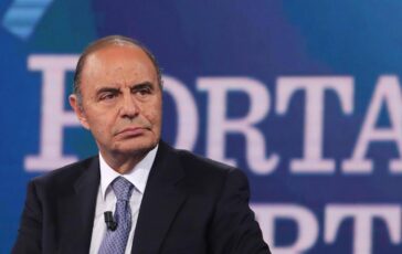 Scontro con Provenzano a Porta a Porta Vespa Da lui piu grave delle offese 364x230