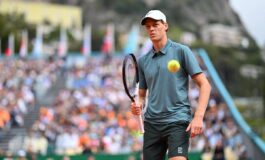 Sinner infortunio contro Machac a Montecarlo Jannik chiede time out medico cose successo 265x160