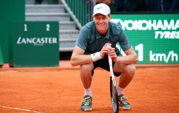 sinner re a montecarlo batte alcaraz in due set e torna numero 1 del mondo 2