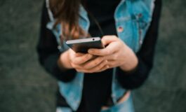 Social vietati agli under 15 la svolta della Grecia Serve una maggiore eta digitale in Ue 265x160