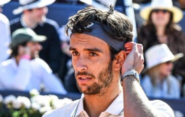 Sorpresa a Barcellona Musetti eliminato nei quarti da Fils 364x230