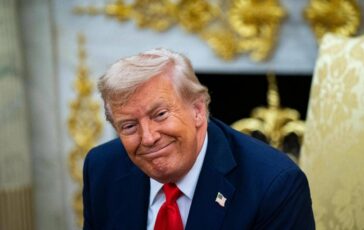 Trump Si a tregua di 2 settimane se Iran riapre Stretto di Hormuz 364x230