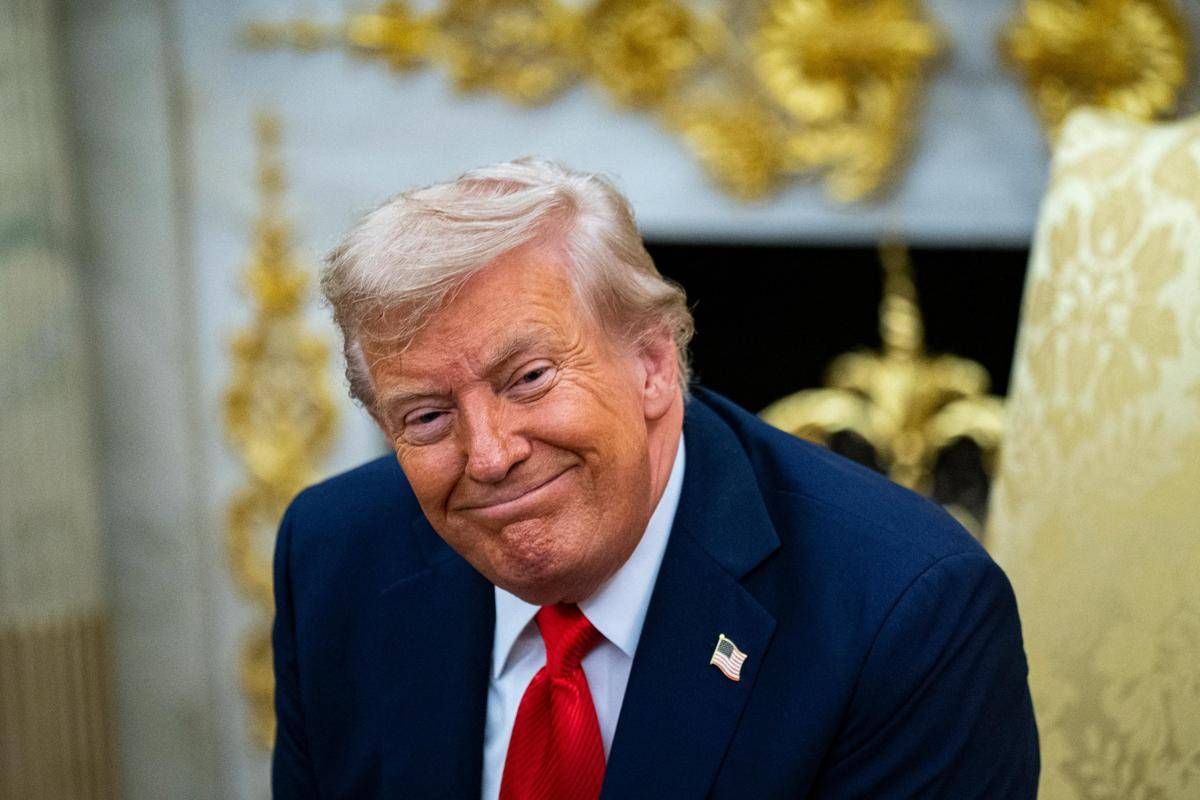 Trump: "Sì a tregua di 2 settimane se Iran riapre Stretto di Hormuz"