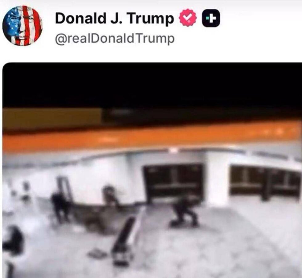 Trump, spari alla cena dei giornalisti: i momenti dell'attacco