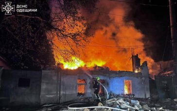 ucraina attacco russo su odessa poco prima tregua pasqua 2 morti 2