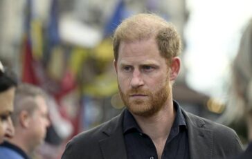 Ucraina il principe Harry in visita a sorpresa a Kiev 364x230