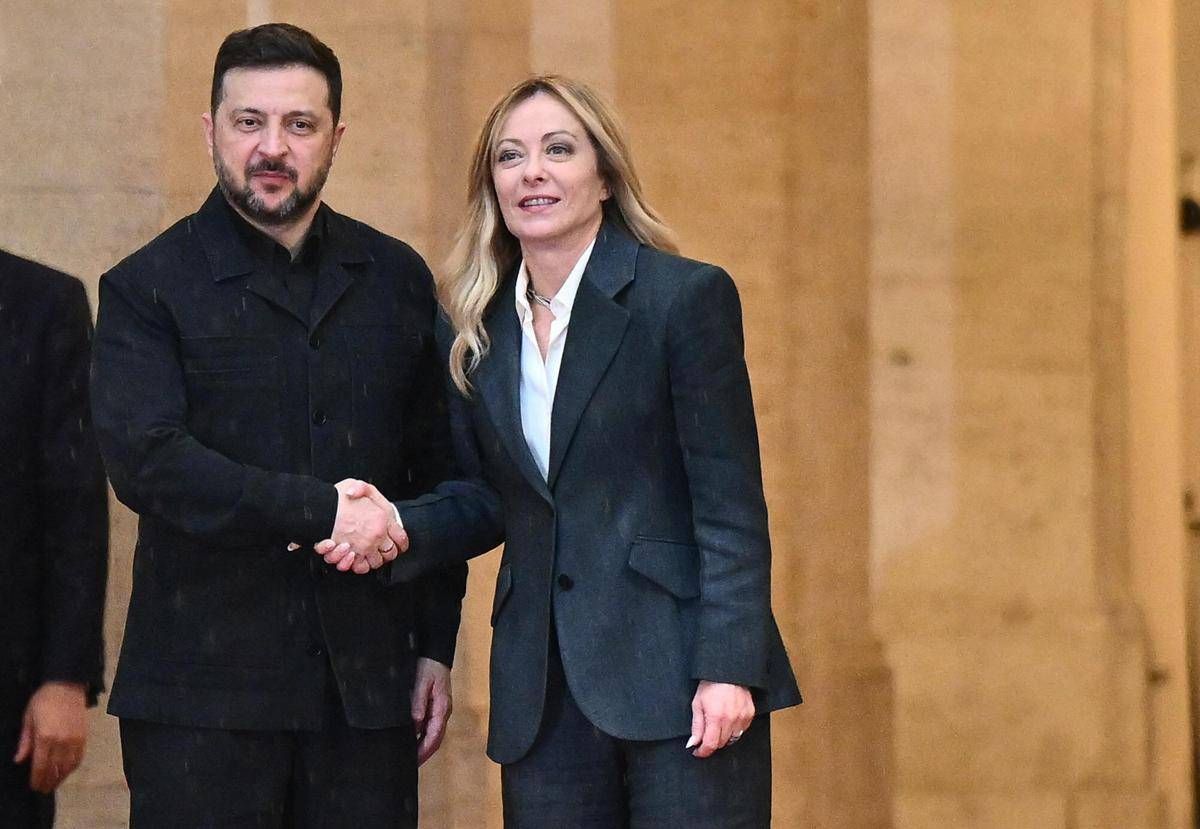 Ucraina, incontro Meloni-Zelensky: "Italia interessata a produzione congiunta droni"