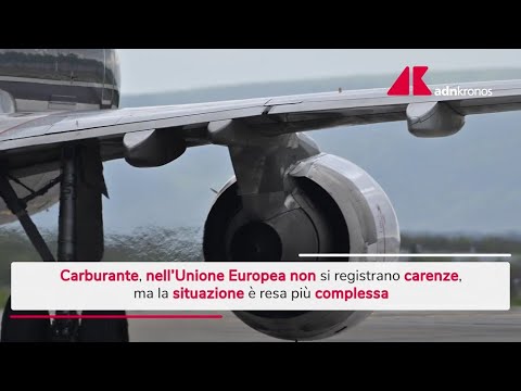 Ue ribadisce: "Non ci sono carenze di carburante per aerei"