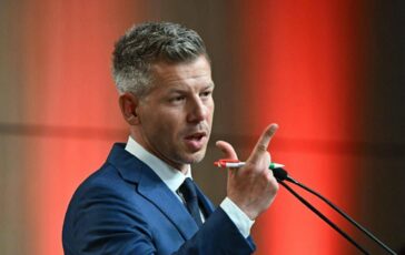 Ungheria Magyar al lavoro per evitare il ritorno di Orban Solo due mandati per il premier 364x230