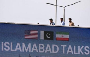 Usa Iran colloqui in salita. Trump Apriremo Stretto di Hormuz con o senza Teheran 364x230