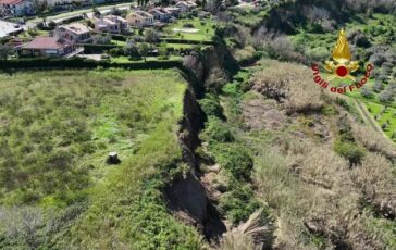 Via libera allo stato di emergenza in 4 regioni stanziati i primi fondi per la Frana di Petacciato 364x230