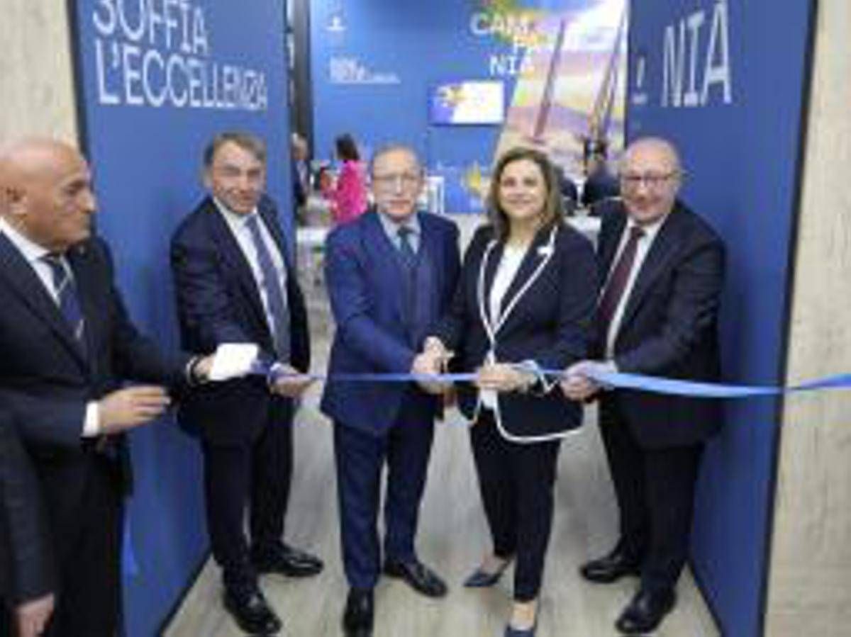 Vinitaly 2026, vini campani ‘a gonfie vele’: grande successo della Regione Campania
