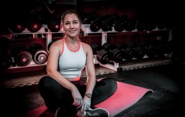 andrey braynsk woman 5886559 1280 364x230