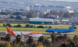 easyjet lascia a terra passeggeri