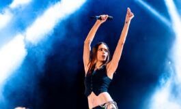 001-celebre-relazione-cantante-ballerina-corpo-ballo