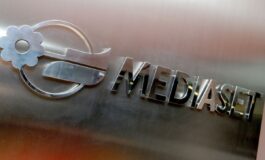 Paola Caruso perde il controllo al GF Vip: la regia stacca dopo le gravi offese