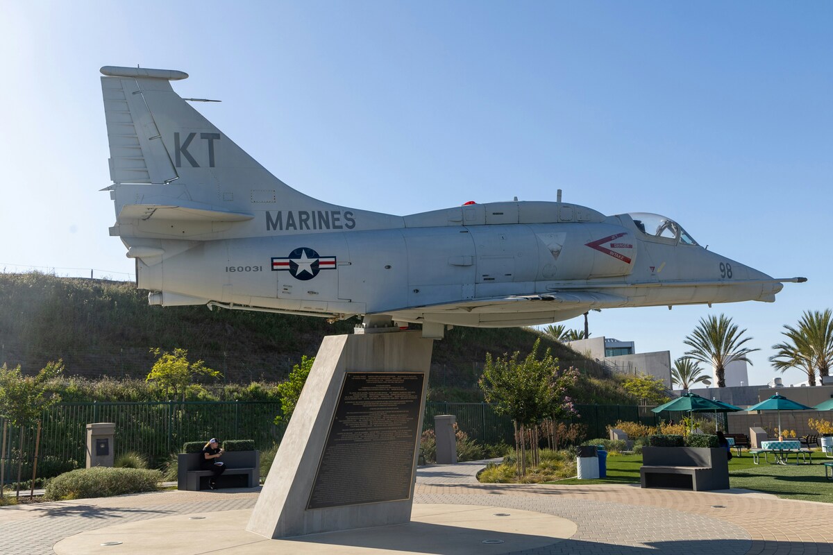 Guerra in Iran, Jet F-15 Usa abbattuti: tutti i rischi della missione "Sandy" per salvare i piloti