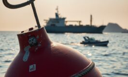 Hormuz riapre: termini del cessate il fuoco tra Usa e Iran e rischi per il commercio energetico