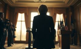 Karoline Leavitt in congedo di maternità: la Casa Bianca non ha indicato un sostituto