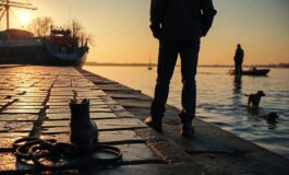 Padre di famiglia annega dopo essersi tuffato per salvare il cane lungo il canale navigabile