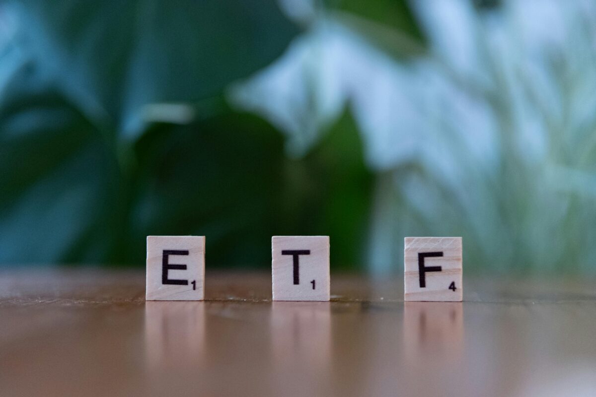 Neden giderek daha fazla tasarruf sahibi ETF'lere yatırım yapmayı seçiyor?