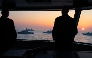 Piani statunitensi per neutralizzare minacce iraniane nello Stretto di Hormuz se salta la tregua