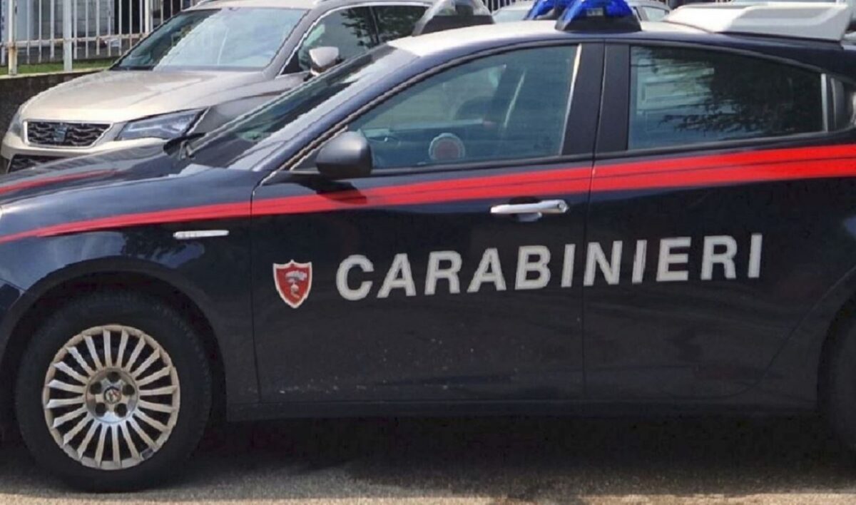Tragedia nel giorno di Pasqua: colpito da un malore, muore al cimitero