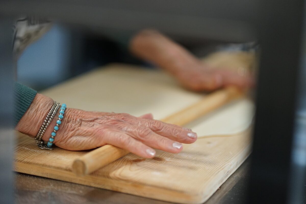 Nonne cercasi: la cucina si riaccende (e lo fa con stile)
