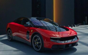 A Roma debutto mondiale della Ferrari Luce la prima full electric del Cavallino 364x230