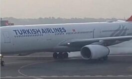 Aereo prende fuoco dopo atterraggio a Kathmandu in Nepal 265x160