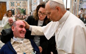 Aisla Da Papa Leone oltre 200 persone con Sla familiari e volontari 364x230