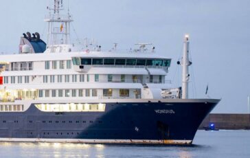 Allerta Hantavirus la nave Hondius arrivata a Tenerife delegazione Oms al porto di Granadilla 364x230