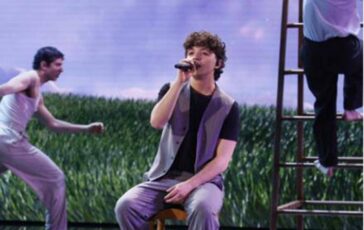 Amici 2025 chi e il vincitore Lorenzo Salvetti da X Factor al trionfo 364x230
