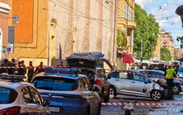 Auto sulla folla a Modena El Koudri non risponde al gip 364x230