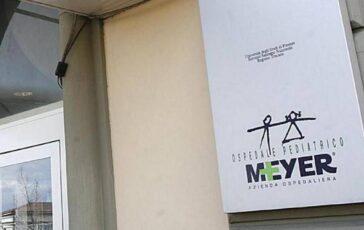 Bambino di 5 anni muore al Meyer Procura apre inchiesta 364x230