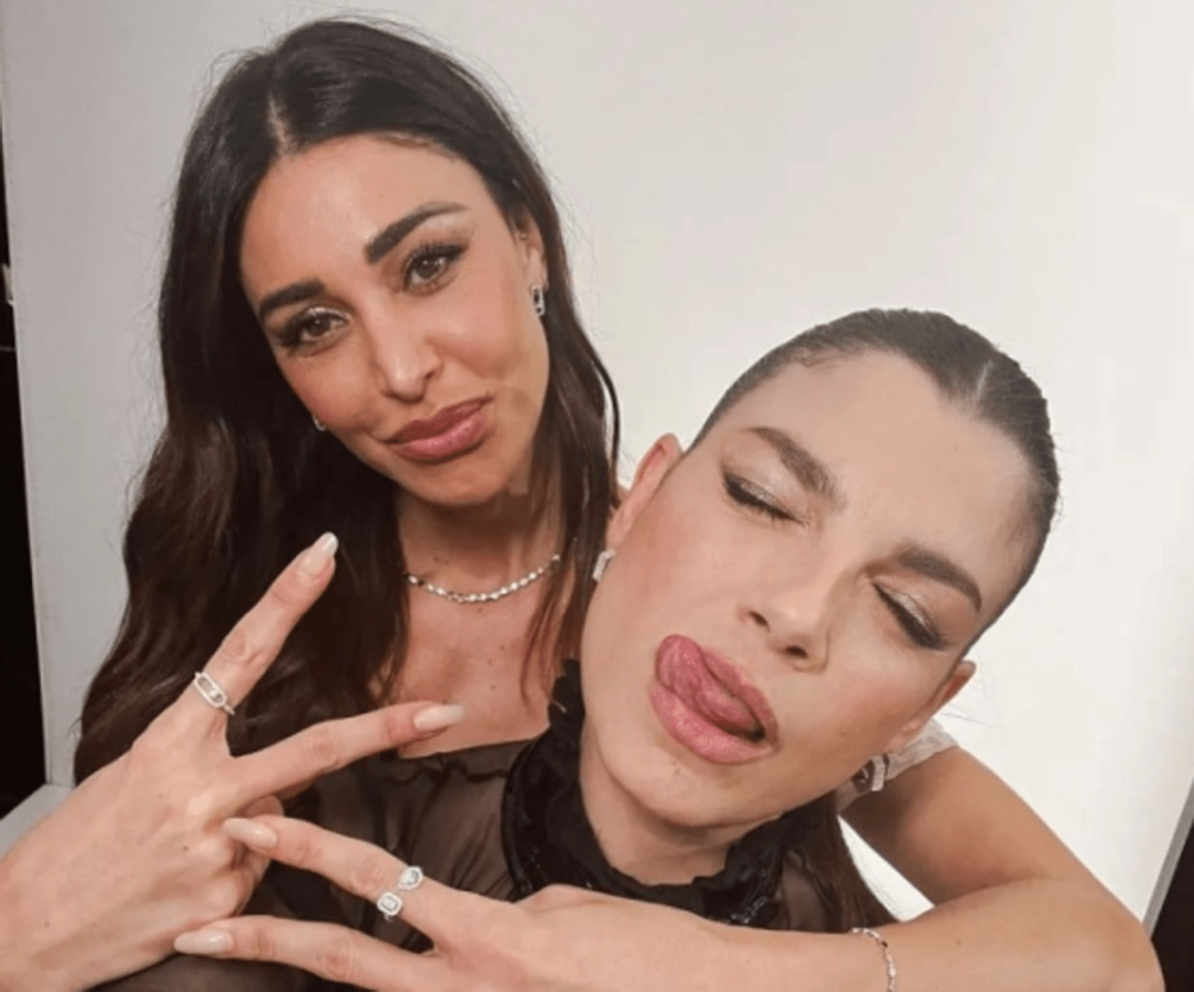 Belen scrive a Emma, il botta e risposta social che cancella il passato (e De Martino)