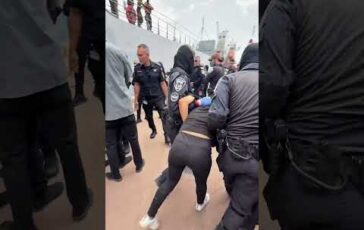 Ben Gvir tra gli attivisti della Flotilla detenuti e inginocchiati Benvenuti in Israele 364x230