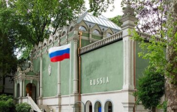 Biennale Arte e contestazioni per Padiglione Russia Fondazione risponde a Bruxelles 364x230