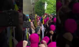 Biennale di Venezia la protesta di PussyRiot e Femen Il sangue e larte della Russia 265x160