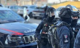 Blitz antidroga tra Ostia e Fiumicino controlli dei Carabinieri con elicottero e unita cinofile nelle zone dello spaccio 265x160