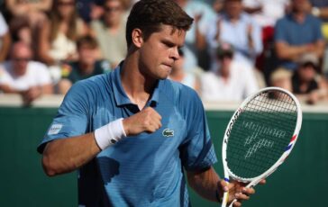 Blockx cade sui teloni si infortuna e. chiede i danni al Roland Garros 364x230