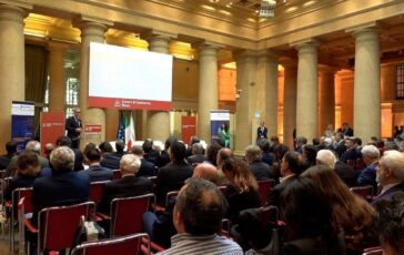 Blue economy Urso Terminali portuali infrastrutture strategiche da governo dialogo continuo con il settore 364x230